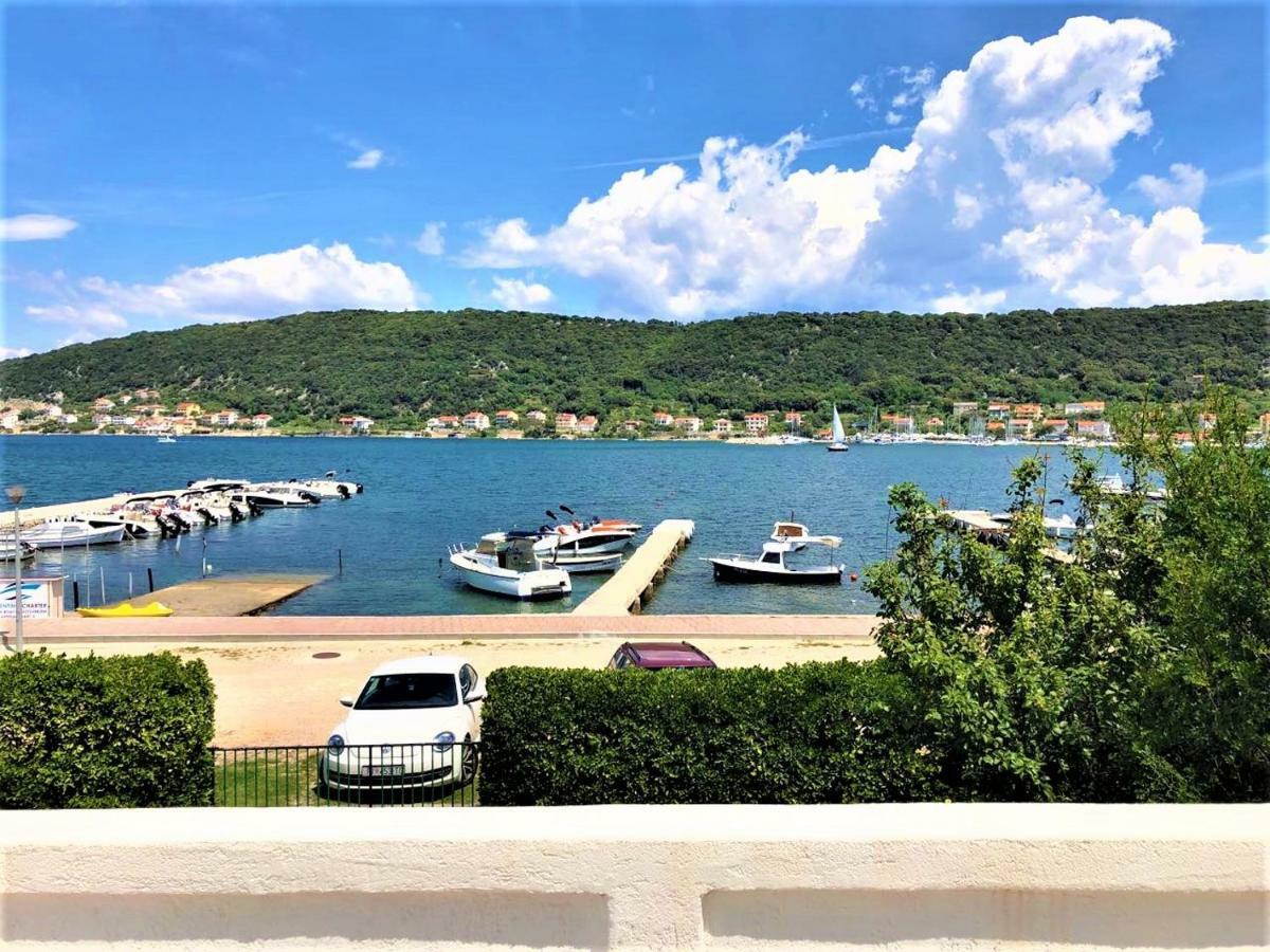 Apartments With Boat Mooring Marija Supetarska Draga Zewnętrze zdjęcie