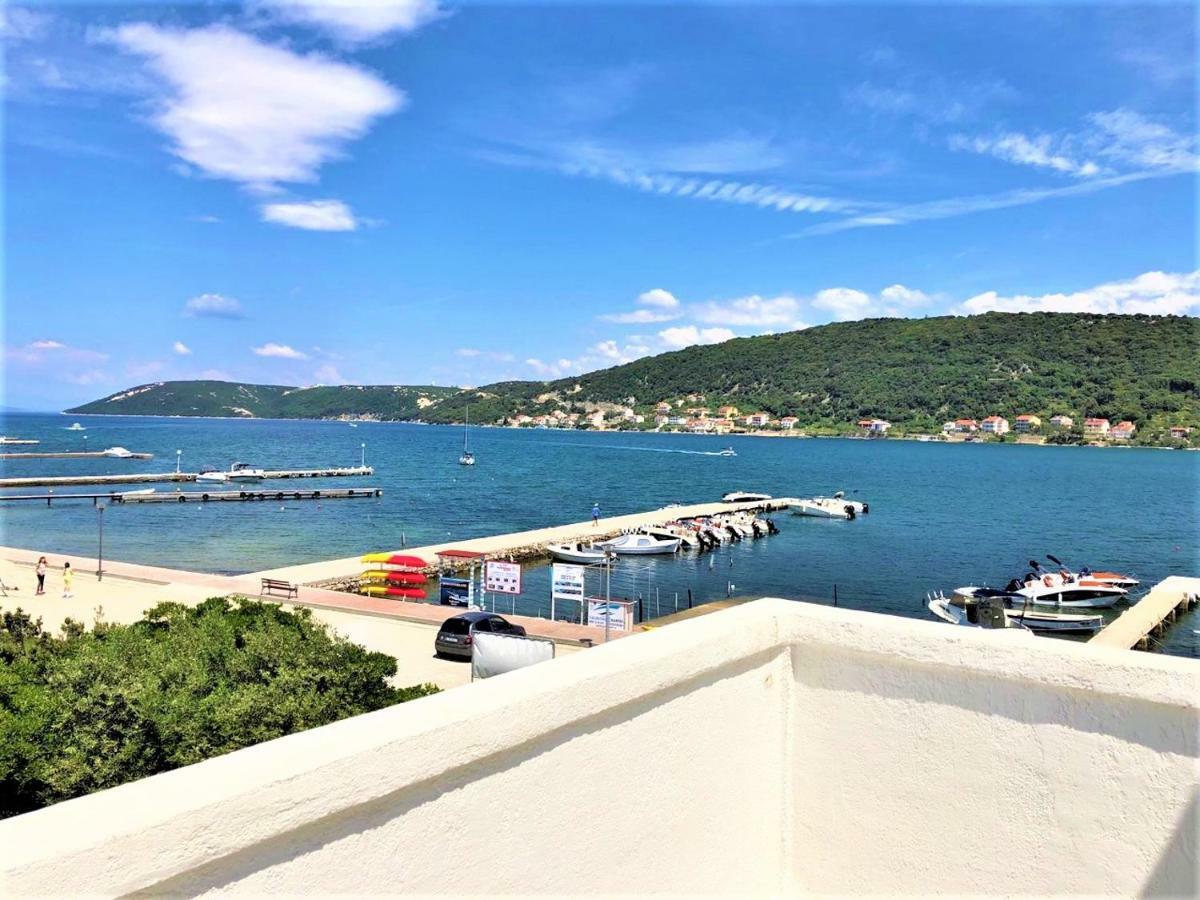 Apartments With Boat Mooring Marija Supetarska Draga Zewnętrze zdjęcie
