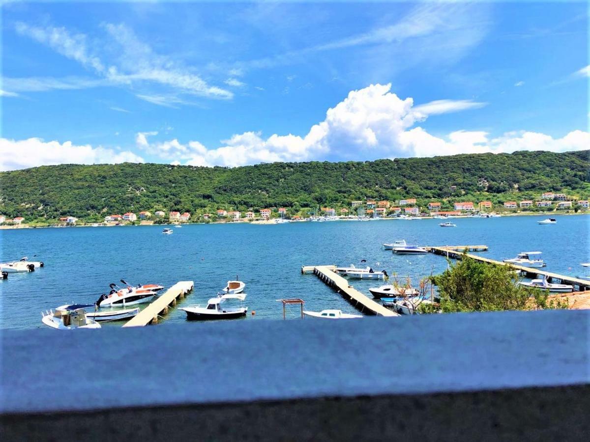 Apartments With Boat Mooring Marija Supetarska Draga Zewnętrze zdjęcie